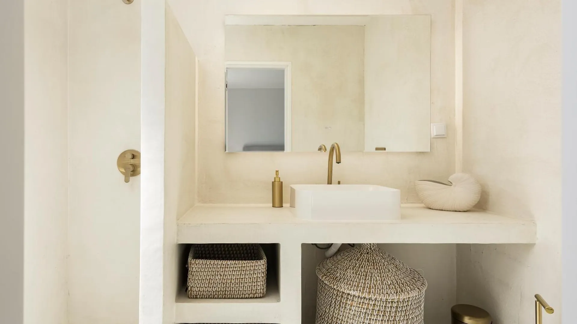 Holiday park Modern Retreat: 3 Bedroom Villa In The Old Village Quarteira Portugal